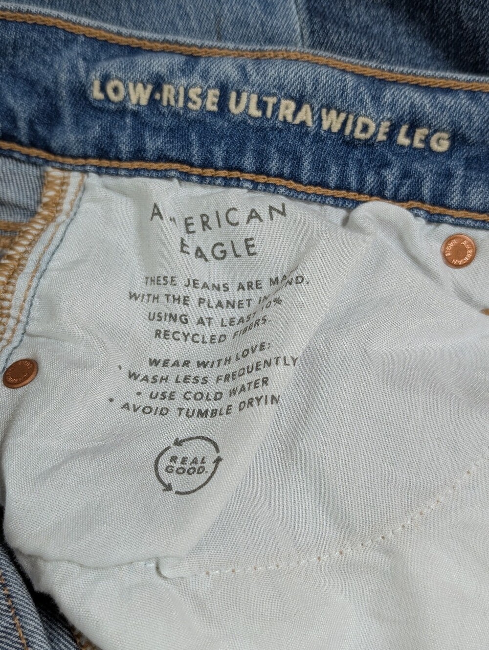 American Eagle Dreamy Drape Stretch Low-Rise Ultra Wide-Leg Jean Size 2 - Picture 11 of 14